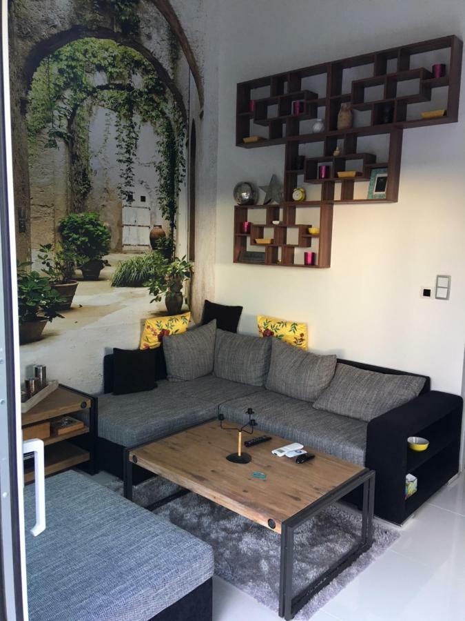 Janosikova Tiny House With Private Pool 아파트 외부 사진