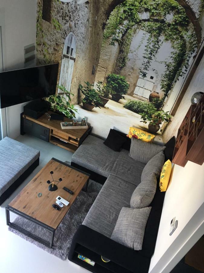 Janosikova Tiny House With Private Pool 아파트 외부 사진